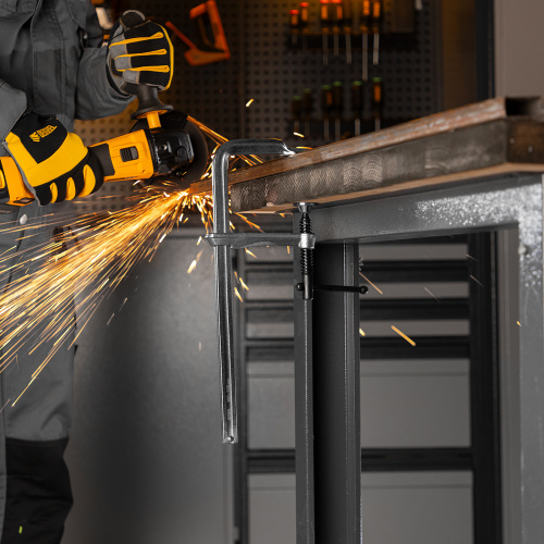 Струбцина F-образная, 100x300мм, кованая Denzel по ценам производителя в Екатеринбурге с доставкой по всей России