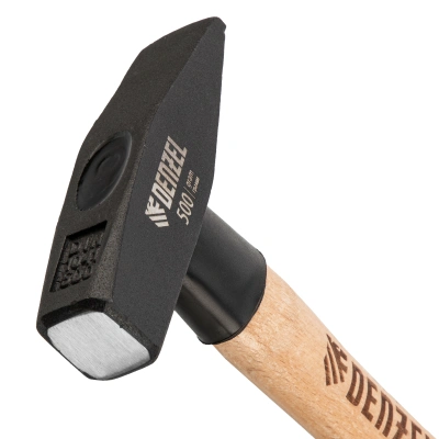 Молоток слесарный, 500 г, кованый квадратный боек, буковая рукоятка Denzel по ценам производителя в Екатеринбурге с доставкой по всей России