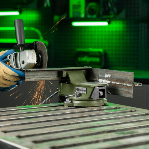 Тиски слесарные, 100 мм, стальные, поворотные Сибртех по ценам производителя в Екатеринбурге с доставкой по всей России