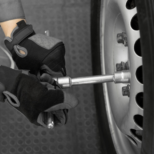 Набор слесарно-шоферского инструмента "Универсал-2", пластиковый бокс (НИЗ) по ценам производителя в Екатеринбурге с доставкой по всей России