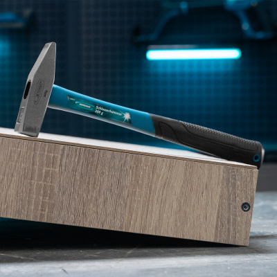 Молоток слесарный, 300 г, квадратный боек, фибергласовая обрезиненная рукоятка Gross по ценам производителя в Екатеринбурге с доставкой по всей России