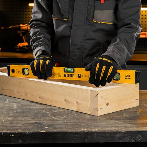 Уровень алюминиевый, магнит, фрезерованный, 3 глазка (1 зеркал.) 0,5 мм/м, 600 мм Denzel по ценам производителя в Екатеринбурге с доставкой по всей России