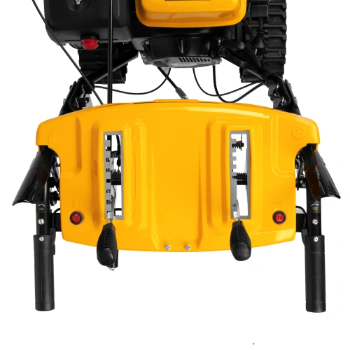 Бензиновая снегоуборочная машина SBL 711DT PRO, 420cc, гусеницы, эл.старт, блок. дифф. Denzel по ценам производителя в Екатеринбурге с доставкой по всей России