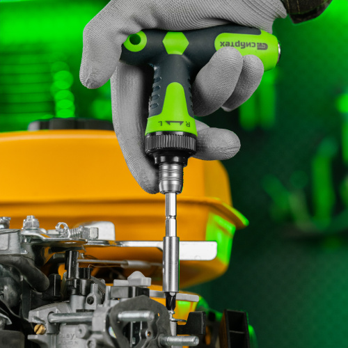 Отвертка Т-образная реверсивная с набором бит, торцевых головок, 33 предмета, CrV Сибртех по ценам производителя в Екатеринбурге с доставкой по всей России