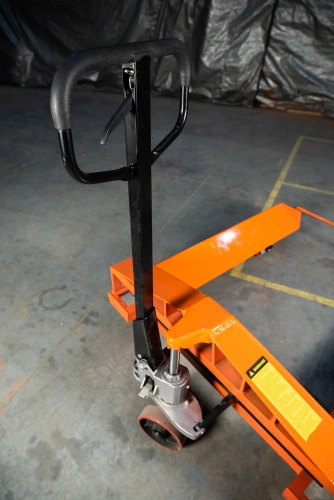 Тележка гидравлическая для рулонов 2500 кг 1150х850 мм полиуретановые колеса TOR ZT по ценам производителя в Екатеринбурге с доставкой по всей России