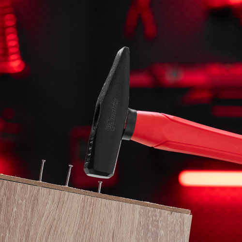 Молоток слесарный optimal, 200 г, фибергласовая обрезиненная рукоятка, квадратный боек Matrix по ценам производителя в Екатеринбурге с доставкой по всей России