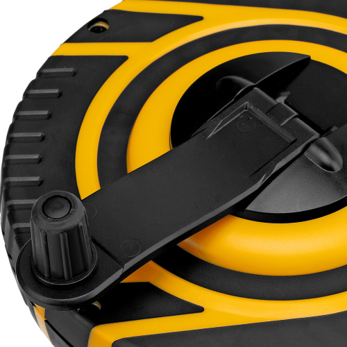 Рулетка геодезическая 20 м х 15 мм, закрытый корпус, фиберглассовая лента Denzel по ценам производителя в Екатеринбурге с доставкой по всей России