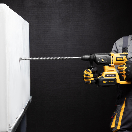 Бур по бетону, двойная спираль, три пылеотводящие кромки, 16 x 460 мм DENZEL по ценам производителя в Екатеринбурге с доставкой по всей России