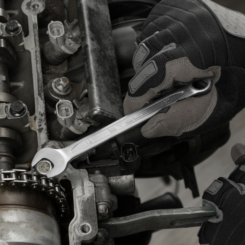 Набор инструментов, 1/2", 1/4", CrV, пластиковый кейс 98 предметов Stels по ценам производителя в Екатеринбурге с доставкой по всей России