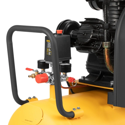 Компрессор воздушный BCW3000-T/100, ременный привод, 3.0 кВт, 100 литров, 520 л/мин Denzel по ценам производителя в Екатеринбурге с доставкой по всей России