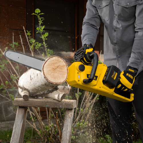 Цепная пила аккумуляторная бесщеточная RCS400-36, Li-ion, 36 В, 4 Ач, шина 400 мм Denzel по ценам производителя в Екатеринбурге с доставкой по всей России