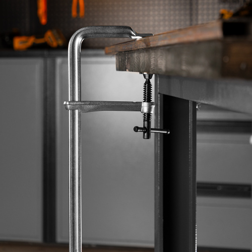 Струбцина F-образная, 100x400мм, кованая Denzel по ценам производителя в Екатеринбурге с доставкой по всей России