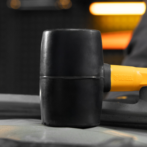 Киянка резиновая, 450 г, черная, фибергласовая рукоятка c TPR покрытием Denzel по ценам производителя в Екатеринбурге с доставкой по всей России