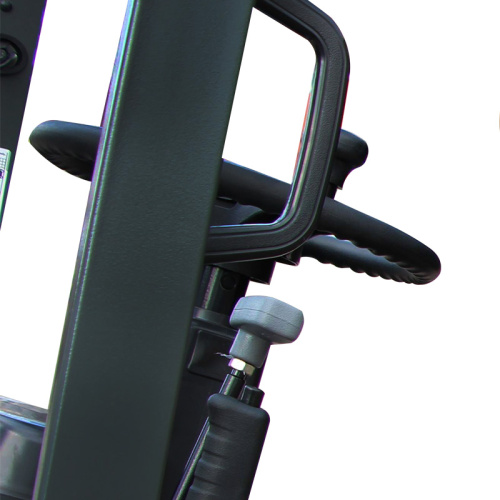 Дизельный погрузчик CPCD30-WS1K2 с японским двигателем, свободным подъемом и боковым смещением вил по ценам производителя в Екатеринбурге с доставкой по всей России