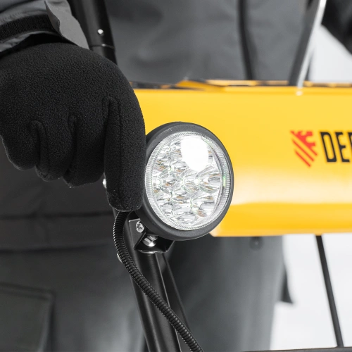 Бензиновая снегоуборочная машина SBM 610, 212 cc, ручной старт, фара Denzel по ценам производителя в Екатеринбурге с доставкой по всей России