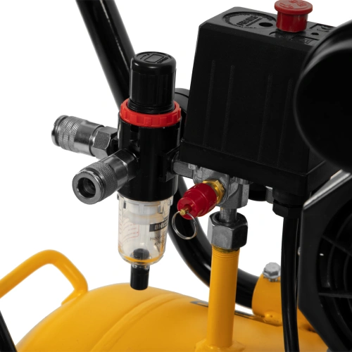 Компрессор безмасляный, малошумный DLS 1800/100,1800 Вт, 3x600, 100 л, 345 л/мин Denzel по ценам производителя в Екатеринбурге с доставкой по всей России