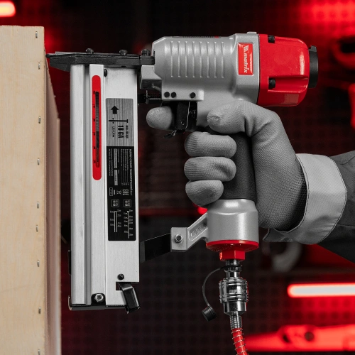 Нейлер-степлер пневматический 2 в 1, с регулировкой глубины забивания, гвозди 18GA, скобы 18GA Matrix по ценам производителя в Екатеринбурге с доставкой по всей России