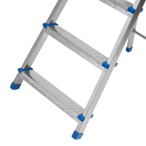 Стремянка, 8 ступеней, стальная, оцинкованная Сибртех по ценам производителя в Екатеринбурге с доставкой по всей России