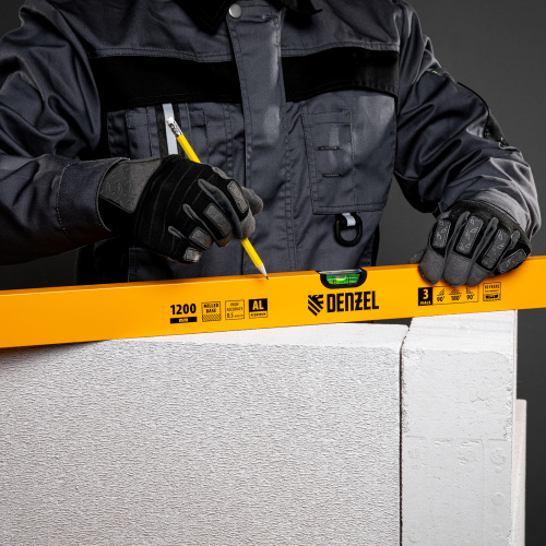 Уровень алюминиевый, 1200 мм, фрезерованный, 3 глазка Denzel по ценам производителя в Екатеринбурге с доставкой по всей России