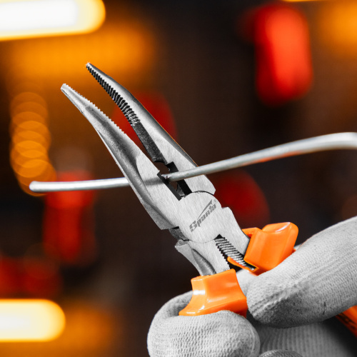 Длинногубцы изогнутые Classic, 160 мм, шлифованные, пластмассовые рукоятки Sparta по ценам производителя в Екатеринбурге с доставкой по всей России