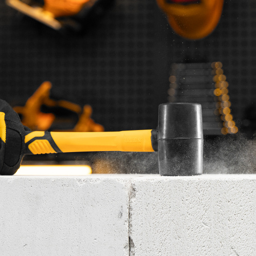 Киянка резиновая, 225 г, черная, фибергласовая рукоятка c TPR покрытием Denzel по ценам производителя в Екатеринбурге с доставкой по всей России