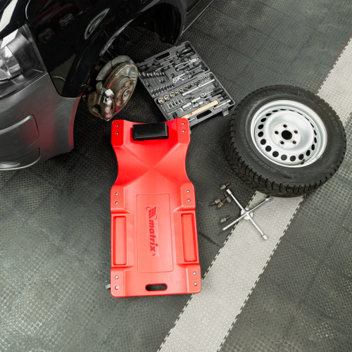 Лежак ремонтный на шести колесах, 1000 х 475 х 128 мм, пластиковый Matrix по ценам производителя в Екатеринбурге с доставкой по всей России