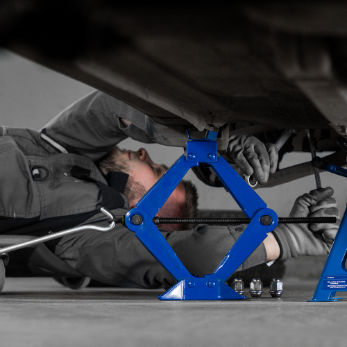 Ромбовый домкрат, 1.5 т, 110-360 мм Stels по ценам производителя в Екатеринбурге с доставкой по всей России