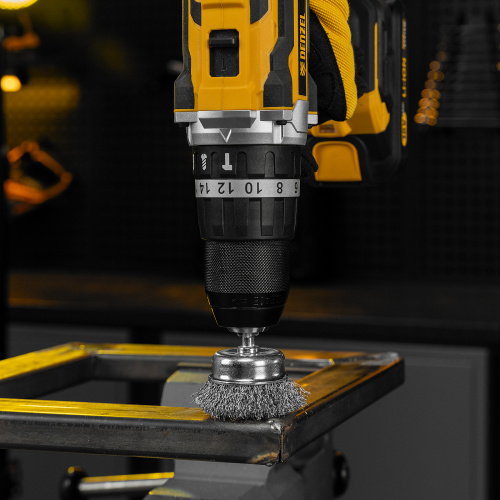 Набор щеток для дрели, 2 Плоские 50-75мм, 3 Чашки 25-50-75мм, шпилька,  нерж.вит. проволока Denzel по ценам производителя в Екатеринбурге с доставкой по всей России