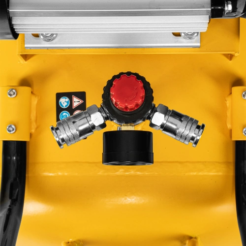 Компрессор воздушный рем. привод BCI 2200/100, 2,2 кВт, 100 литров, 420 л/мин Denzel по ценам производителя в Екатеринбурге с доставкой по всей России