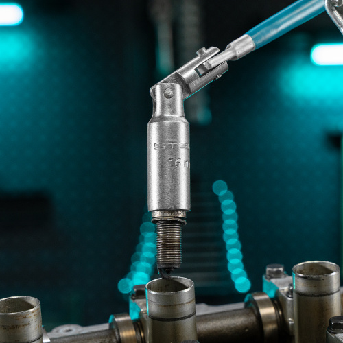 Ключ свечной карданный 16 х 250 мм Stels по ценам производителя в Екатеринбурге с доставкой по всей России