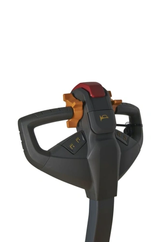 Штабелер самоходный 1,5 т 5,6 м XILIN CDDR15-III 24/200 В/Ач (сопровождаемый) по ценам производителя в Екатеринбурге с доставкой по всей России