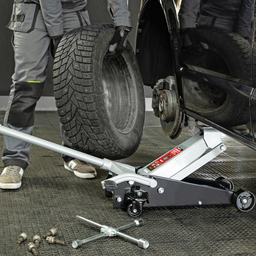 Домкрат гидравлический подкатной, 3.5 т, высота подъема 145-490 мм, с педалью Matrix по ценам производителя в Екатеринбурге с доставкой по всей России