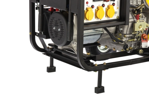 Генератор дизельный DD6300Е, 5.0 кВт, 220 В/50 Гц, 15 л, электростартер Denzel по ценам производителя в Екатеринбурге с доставкой по всей России