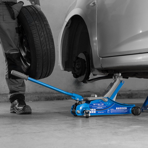 Домкрат гидравлический подкатной, поворотная рукоятка, 2 т, Low Profile, 100-350 мм Stels по ценам производителя в Екатеринбурге с доставкой по всей России