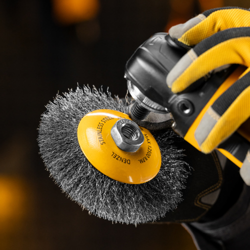 Щетка для УШМ, 125 мм, "Тарелка", витая нержавеющая проволока 0.3 мм, М14 Denzel по ценам производителя в Екатеринбурге с доставкой по всей России