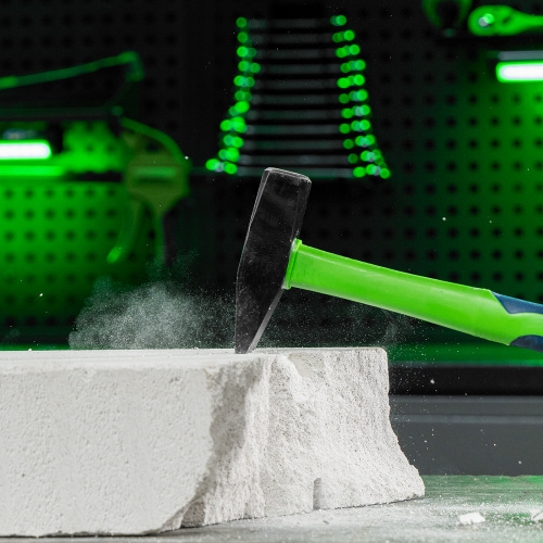 Молоток слесарный, 600 г, фибергласовая обрезиненная рукоятка Сибртех по ценам производителя в Екатеринбурге с доставкой по всей России