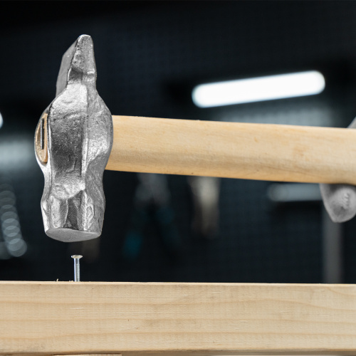 Молоток слесарный, 800 г, круглый боек, деревянная рукоятка по ценам производителя в Екатеринбурге с доставкой по всей России