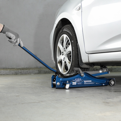 Домкрат гидравлический подкатной в пластиковом кейсе, 2 т, Low Profile, 80-380 мм Stels по ценам производителя в Екатеринбурге с доставкой по всей России