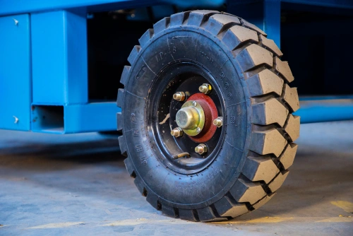 Подъемник ножничный передвижной аккумуляторный 500 кг, 12/14 м, 24/85 В/Ач TOR SJY-0,5-12 DC по ценам производителя в Екатеринбурге с доставкой по всей России