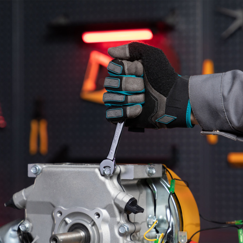 Набор ключей комбинированных, трещеточных шарнирных 8 шт Matrix по ценам производителя в Екатеринбурге с доставкой по всей России