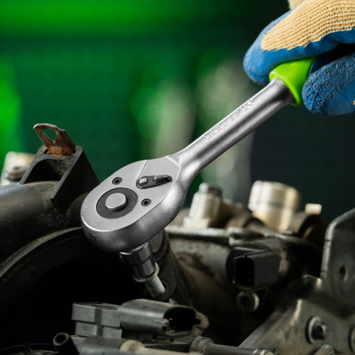 Ключ-трещотка 3/8", 45 зубьев, с быстрым сбросом, матовый хром Сибртех по ценам производителя в Екатеринбурге с доставкой по всей России