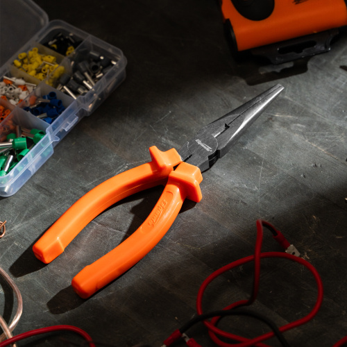 Длинногубцы прямые Classic, 180 мм, шлифованные, пластмассовые рукоятки Sparta по ценам производителя в Екатеринбурге с доставкой по всей России