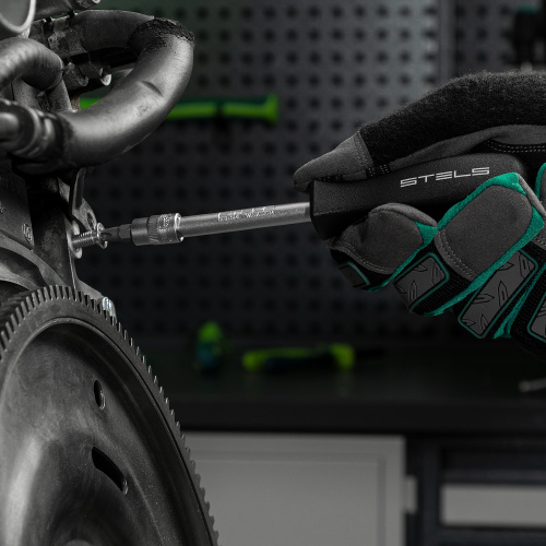 Набор инструментов, 1/2", 1/4", CrV, пластиковый кейс 82 предмета Stels по ценам производителя в Екатеринбурге с доставкой по всей России