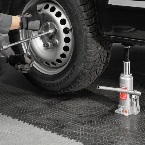 Домкрат гидравлический бутылочный, 5 т, высота подъема 216-413 мм Matrix по ценам производителя в Екатеринбурге с доставкой по всей России