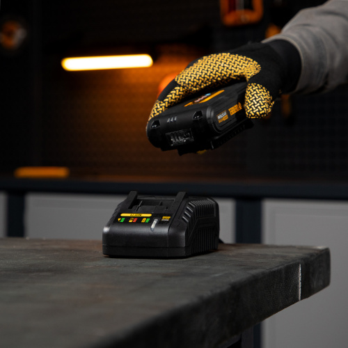 Устройство зарядное для аккумуляторов IBC-18-2.3, Li-Ion, 18 В, 2.3 А Denzel по ценам производителя в Екатеринбурге с доставкой по всей России