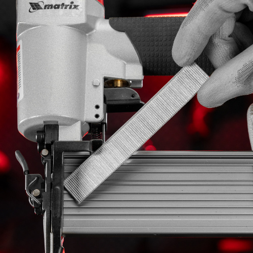 Гвозди для пневматического нейлера, длина 20 мм, ширина 1.25 мм, толщина 1 мм, 5000 шт Matrix по ценам производителя в Екатеринбурге с доставкой по всей России