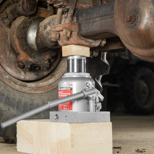 Домкрат гидравлический бутылочный, 50 т, высота подъема 240-370 мм Matrix по ценам производителя в Екатеринбурге с доставкой по всей России