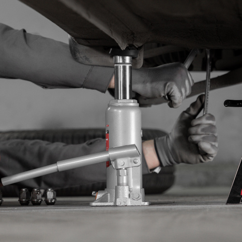 Домкрат гидравлический бутылочный, 6 т, h подъема 216-413 мм Matrix по ценам производителя в Екатеринбурге с доставкой по всей России