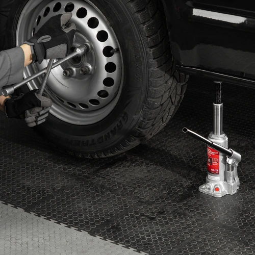 Домкрат гидравлический бутылочный, 4 т, высота подъема 194-372 мм, в пластиковый кейсе Matrix по ценам производителя в Екатеринбурге с доставкой по всей России