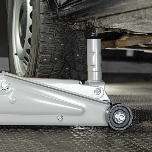 Домкрат гидравлический подкатной, 3 т, высота подъема 150-530 мм Matrix по ценам производителя в Екатеринбурге с доставкой по всей России